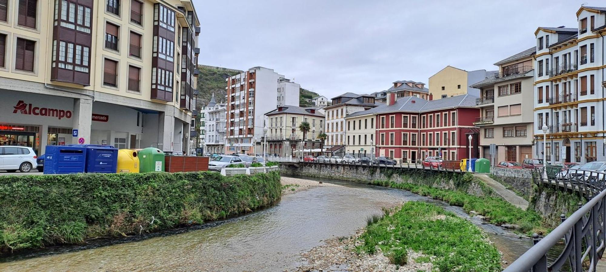 Ferienwohnung Pilarin Luarca Exterior foto
